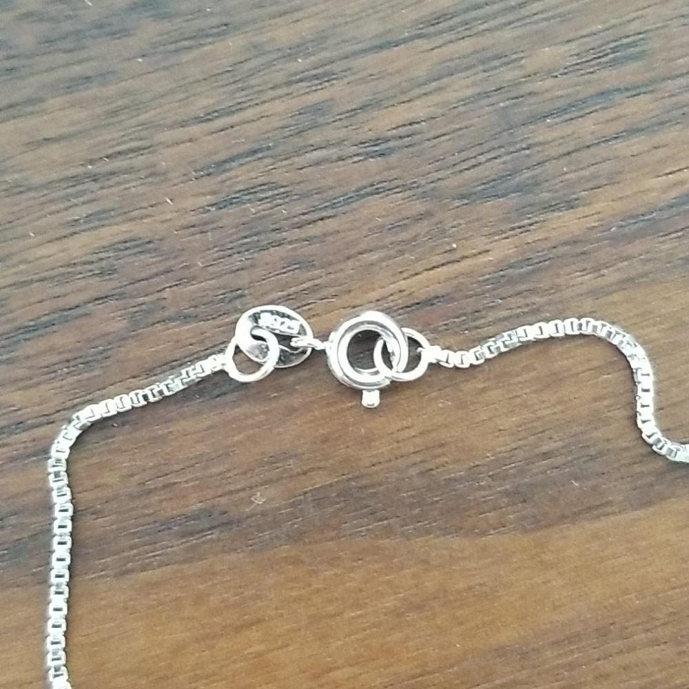 Beachy Wave Necklace - Picture 4 of 6